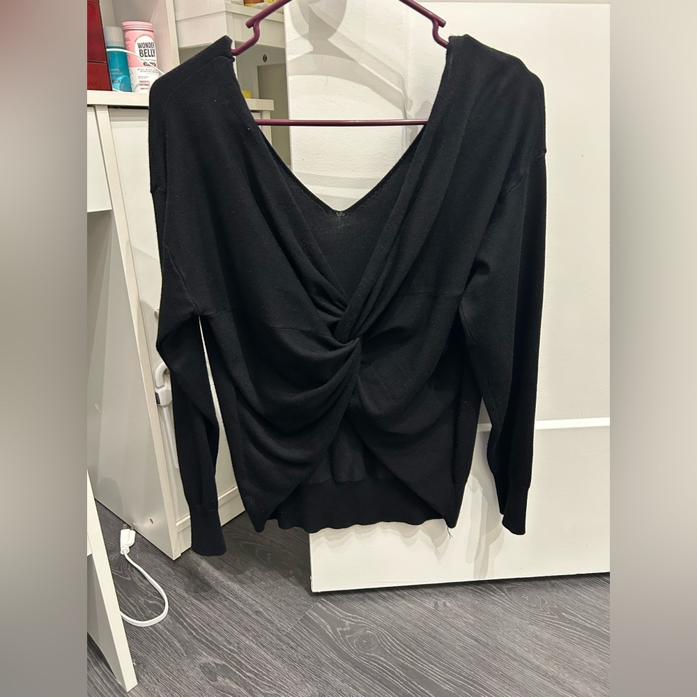 Stitch fix - super cute twist back sweater